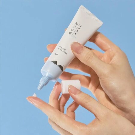 Crema de ochi hidratanta 1025 Dokdo, 30 ml, Round Lab 611557