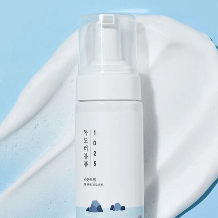 Spuma pentru curatarea tenului 1025 Dokdo, 150 ml, Round Lab 611582
