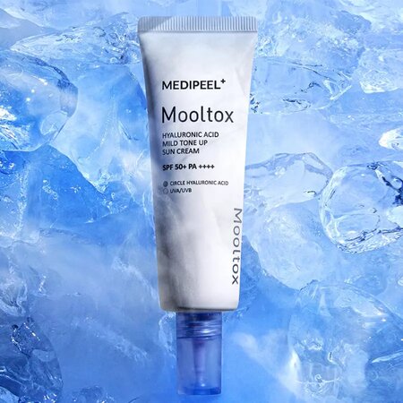 Crema de protectie solara cu acid hialuronic SPF50+ Hyaluronic Acid Mooltox Air Fit, 50 ml, Medi-Peel 611672