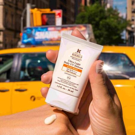 Crema de fata cu factor de protectie solara SPF 50, PA++++ Ultra Light Daily UV Defense, 30 ml, Kiehl's 622300