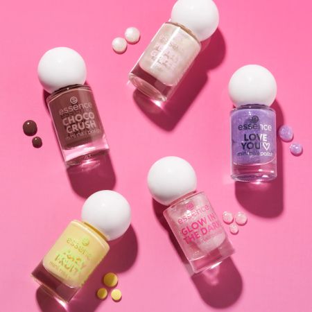 Lac pentru unghii 05 Birthday Fun, Mini Nail Polish, 5 ml, Essence 704278