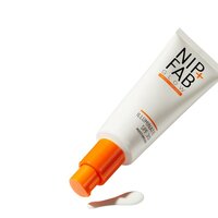 Crema de fata iluminatoare cu SPF30, 50 ml, NIP+FAB