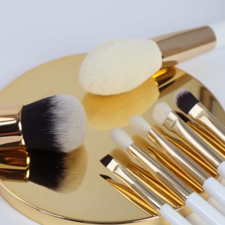 Set 18 pensule pentru machiaj Brush, 190 g, Choco Mua 655098