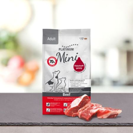 Hrana uscata cu vita pentru caini adulti de talie mica Mini Adult Dog, 900 g, Platinum 655629