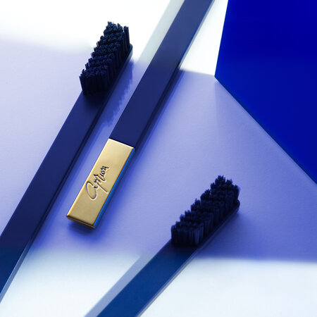 Periuta de dinti Medium Sapphire Blue Gold, 1 bucata, Apriori 666357