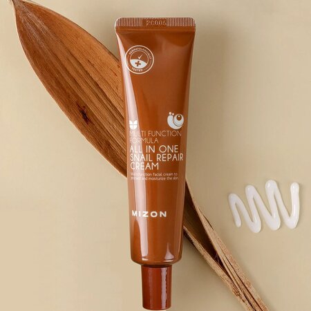 Crema de fata regeneranta extract de melc Snail, 35 ml, Mizon 666673