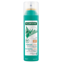 Sampon uscat nuantator  pentru par gras cu urzica si vitamina E, 150 ml, Klorane