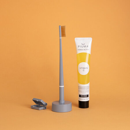Set Periuta de dinti + baza + pasta de dinti 75 ml, infuzate cu vitamina C, Vit C Asphalt Grey, 1 periuta + 1 baza calanderistica + 75 ml, Piuma 677603