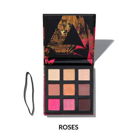 Paleta de farduri Roses Ultra Color, 6.3  g, Avon 678517