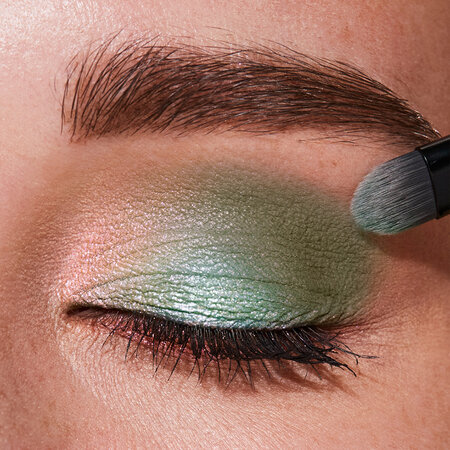 Paleta de farduri Earths Ultra Color, 6.3  g, Avon 678542