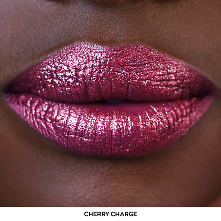 Ruj lichid Cherry Charge, Powerstay High Voltage Spark, 7 ml, Avon 680104