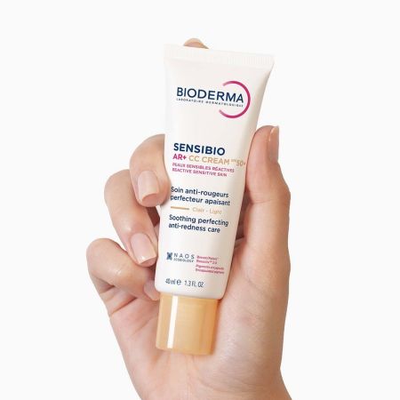 Crema CC pentru piele sensibila cu factor de protectie SPF50+, nuanta Light Tint Sensibio AR+, 40 ml, Bioderma 694207