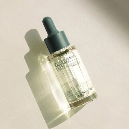 Ser de fata calmant si hidratant Calming Moisture, 30 ml, Pyunkang Yul 698058