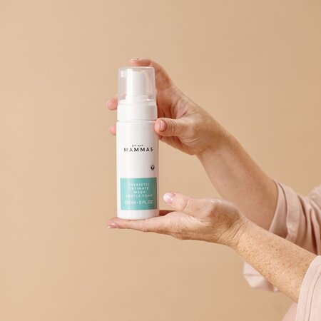 Spuma prebiotica pentru curatare intima, 150 ml, We are Mammas 700079