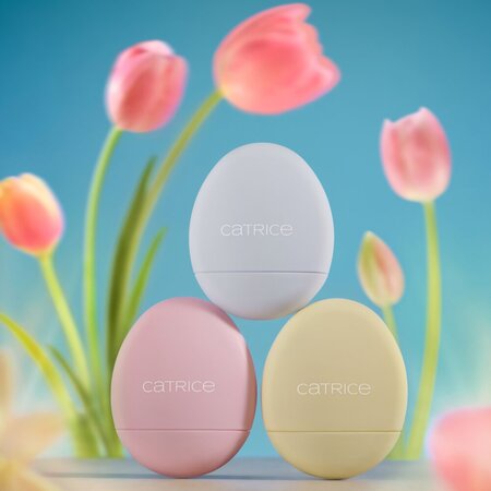 Balsam de buze cu aroma de capsuni C01 Eeaster Egg-Cellent, 5 g, Catrice 707423
