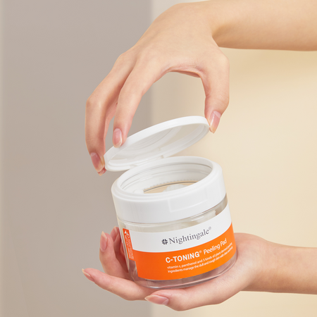 Dischete pentru exfolierea tenului cu vitamina C pantenol si ingrediente vegetale, C-Toning, 60 bucati, Nightingale 718621