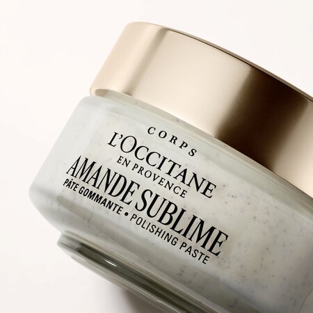 Scrub de corp cu migdale Almond, 200 ml, L'Occitane 725024