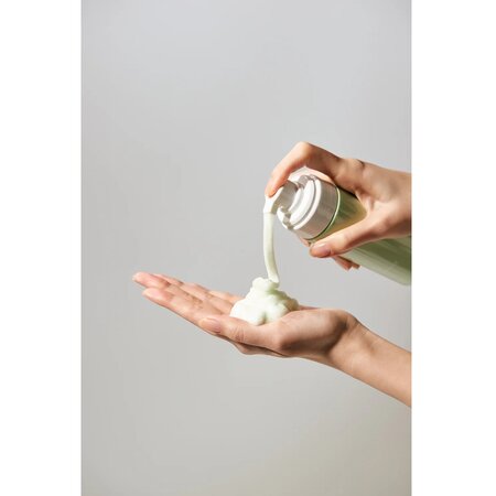 Spuma calmanta si reparatoare cu ceramide Jeju Yuja, 145 ml, Vvbetter 727736