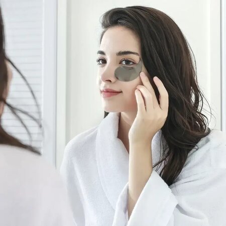 Plasturi din hidrogel pentru ochi Black Pearl Eye Gel Patch, 60 bucati, Mizon 735092