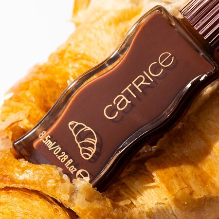Luciu de buze Nuanta C02 Fresh Baked Croissant, Autum Deligh Sweet Treat, 8.5 ml, Catrice 753484