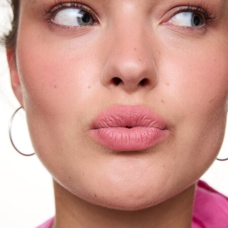 Ruj crema Nuanta 03 Nude Pink Juicy Matte Lip Mousse, 2.7 ml, Essence 754328