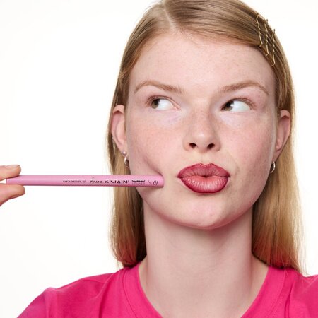 Creion de buze Nuanta 01 Everyone`s Nude-Pink Line & Stain! Tatoo Lip Liner, 1.1 ml, Essence 754690