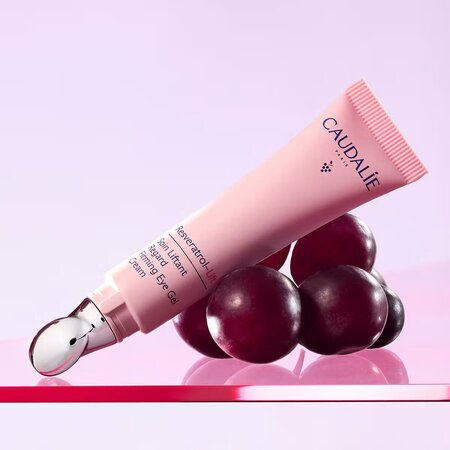 Gel-crema anti-age pentru conturul ochilor Resveratrol Lift, 15 ml, Caudalie 755641