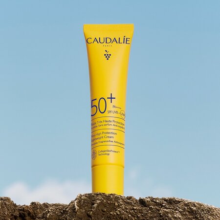 Crema lejera cu protectie solara SPF 50+, 40 ml, Caudalie 755696