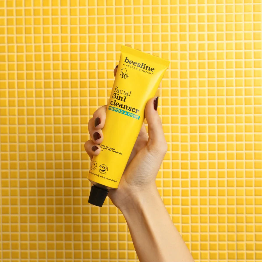 Beesline Demachiant facial 3 &icirc;n 1 &ndash; Propolis & Cimbru
