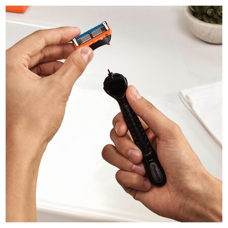 Rezerve pentru aparatul de ras Fusion5 Power, 4 bucati, Gillette 558144