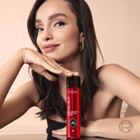 Pachet Spray pentru fixarea machiajului Infaillible 3 Second, 75 ml + Mascara pentru volum Nuanta Black Panorama By Volume Million Lashes, 9.9 ml, L'Oreal 673682