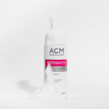 Spuma de curatare cu efect iluminator Depiwhite, 200 ml, ACM 663259
