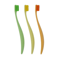 Periuta de dinti Trio Colored, 3 bucati, Promis