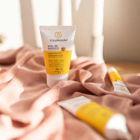 Crema reparatoare pentru maini cu 5% miere de Manuka IAA15+, ecologica, 50 ml, CicaManuka 657195