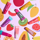 Luciu de buze Poppin' Pomegranate 104 Juicy Bomb Shiny Lipgloss, 10  ml, Essence 703566