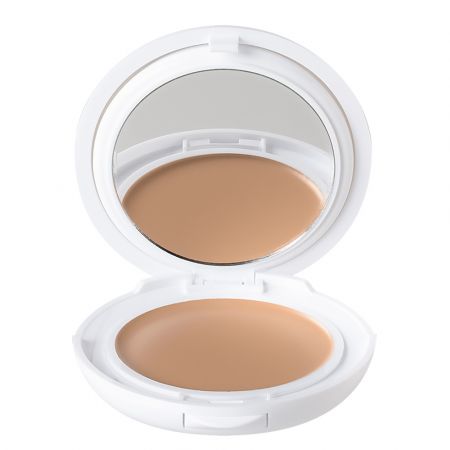 Fond de ten compact cu SPF 30 pentru ten uscat Nuanta Naturel 2.0 Couvrance, 10 g, Avene